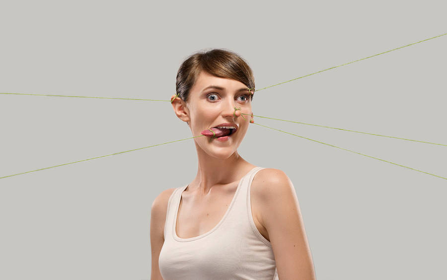Lady String Pull Funny Face wallpaper